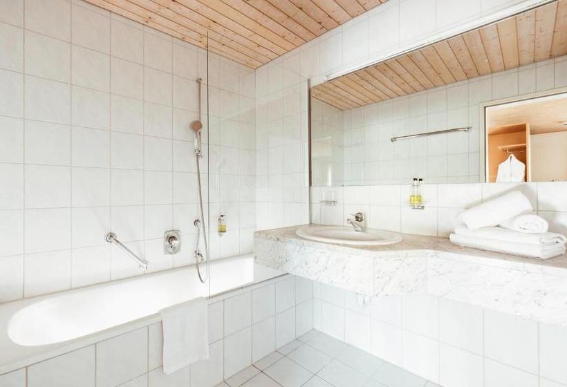 Отель Hubertus Mellau Gmbh