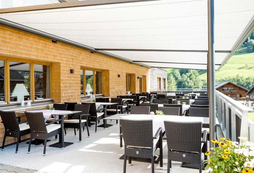 Отель Hubertus Mellau Gmbh