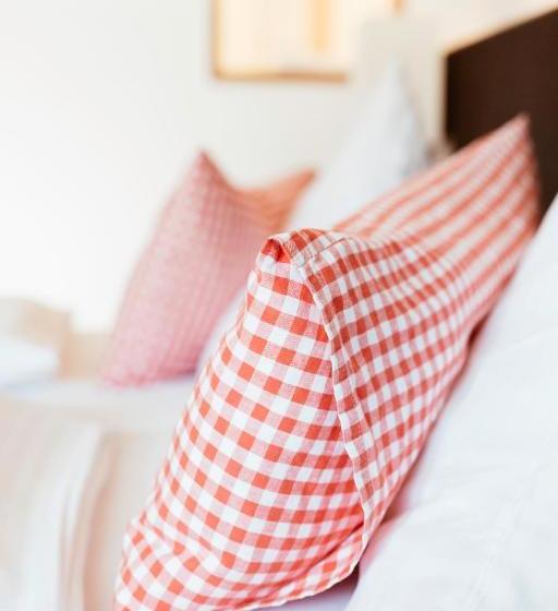 Отель Hubertus Mellau Gmbh