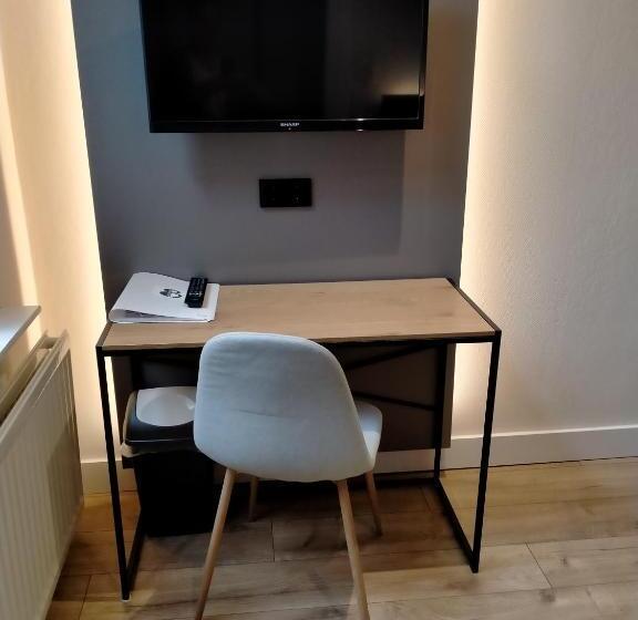 ホテル Inn Den Acht Venlo