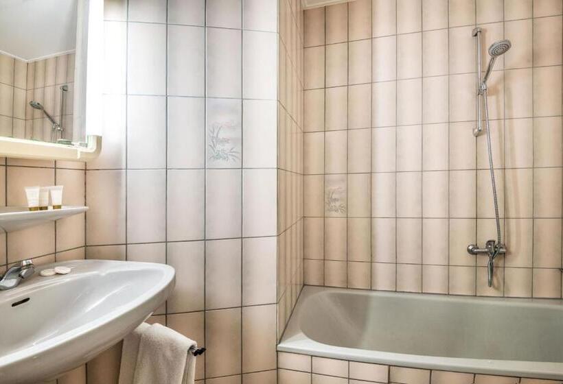 Отель Le Postillon