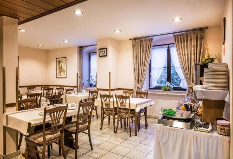 Отель Le Postillon