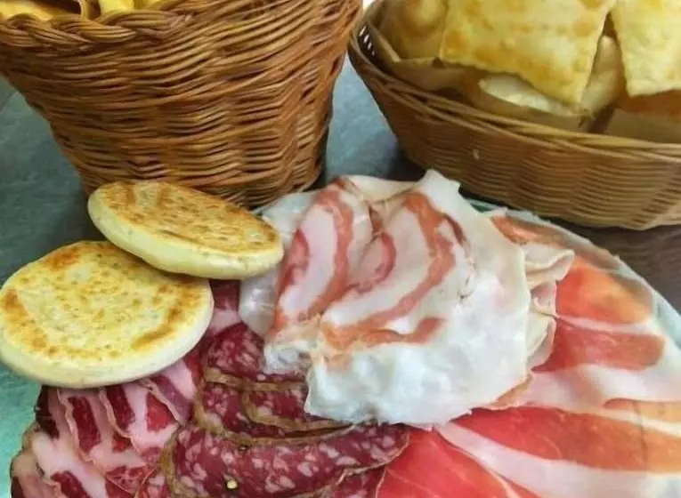 ホテル Magnagallo