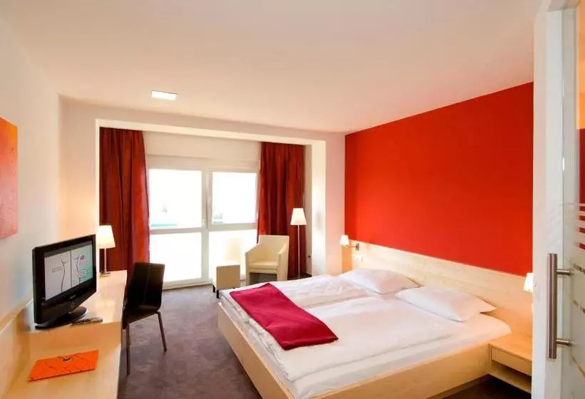 Pannonia Hotel Garni