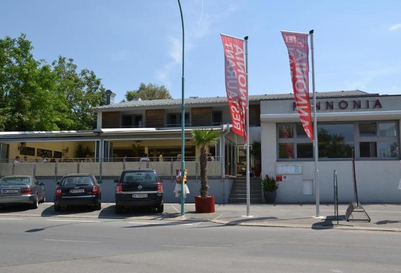 Pannonia Hotel Garni