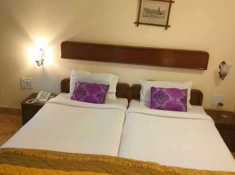 The Dhanhills A Valley View Hotel In Panchgani