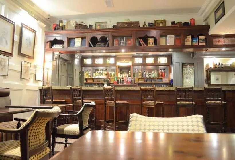 فندق The Listowel Arms