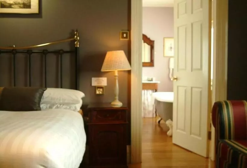 فندق The Listowel Arms