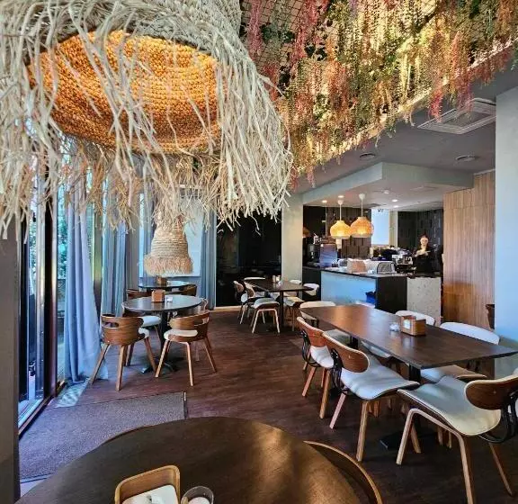 هتل Viešbutis Simpatija