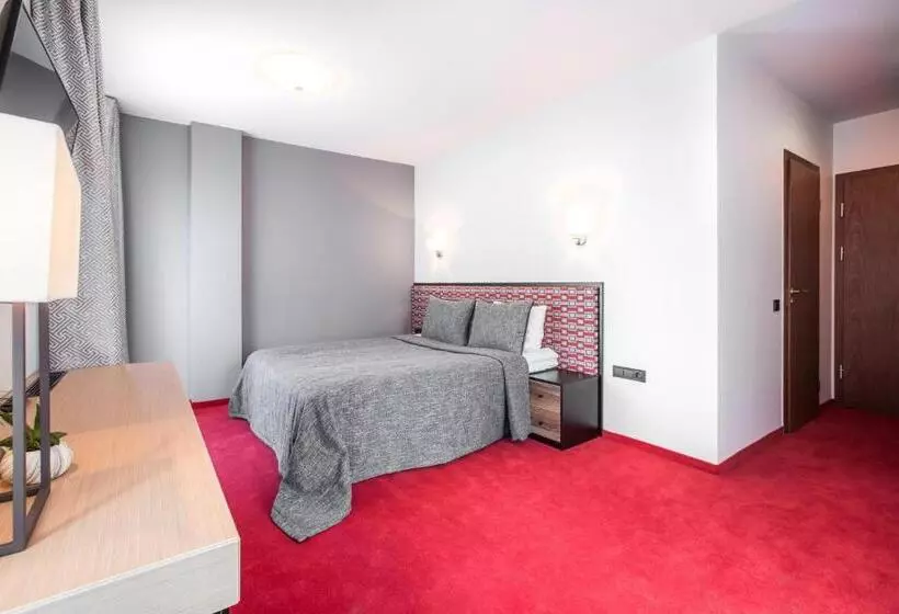 هتل Viešbutis Simpatija