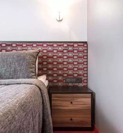 هتل Viešbutis Simpatija