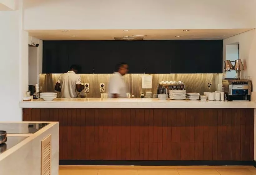 هتل Voila Bagatelle