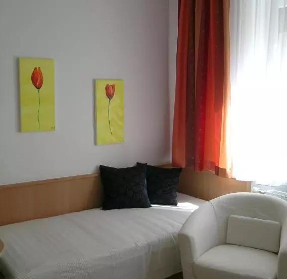 Отель Gasthof Pension Weisz Artner