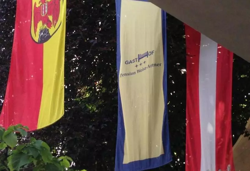 Отель Gasthof Pension Weisz Artner
