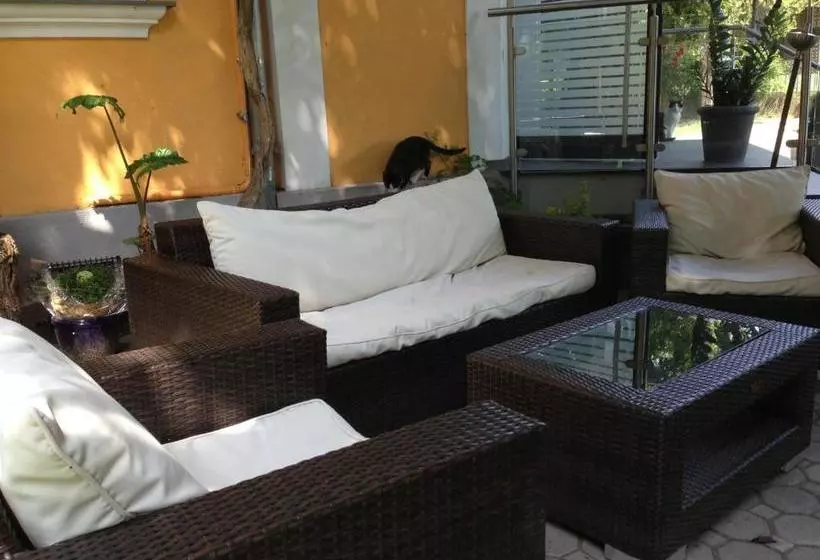 Отель Gasthof Pension Weisz Artner