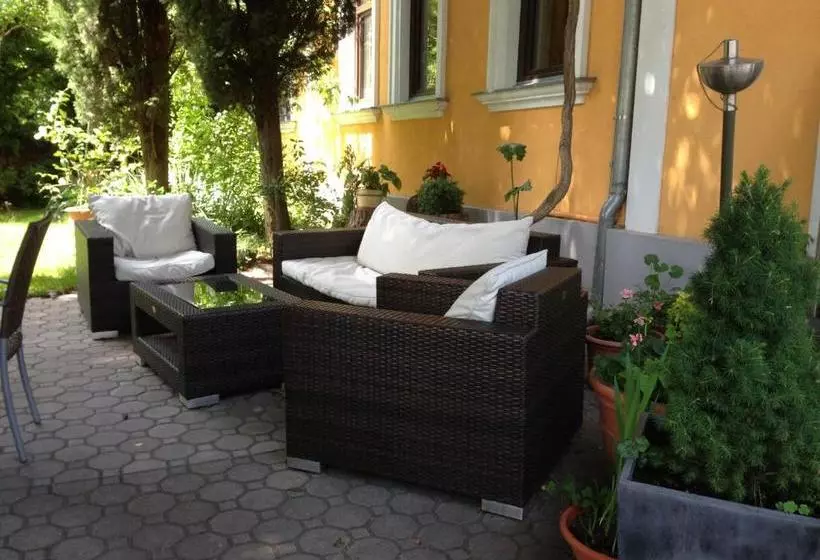 Отель Gasthof Pension Weisz Artner