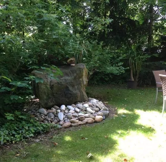 Отель Gasthof Pension Weisz Artner