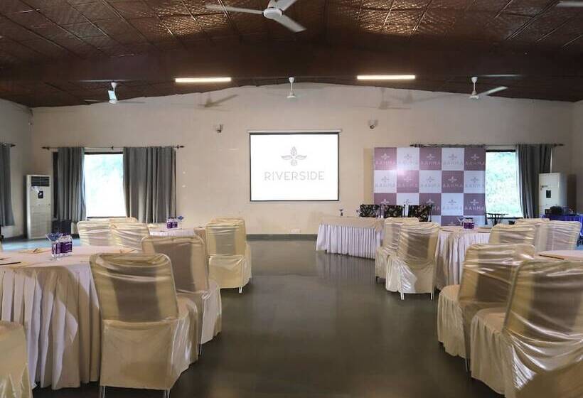 אתר נופש Riverside By Aahma