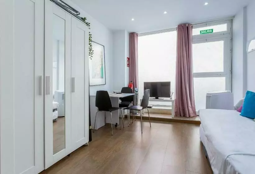 Aparteasy   Goya Ground Floor Studio