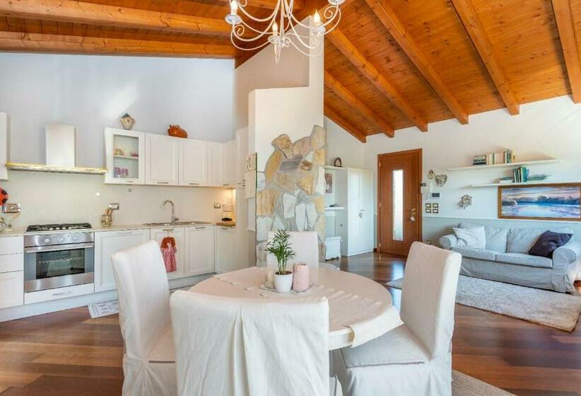 Da Dede Cozy Apt With Terrace And Private Parking!