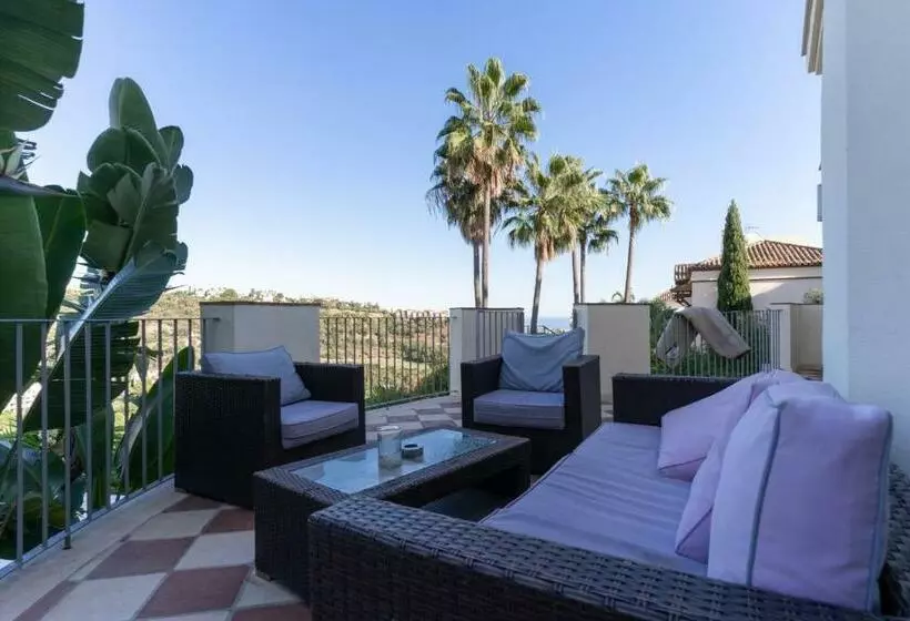 Los Arqueros Golf Villas