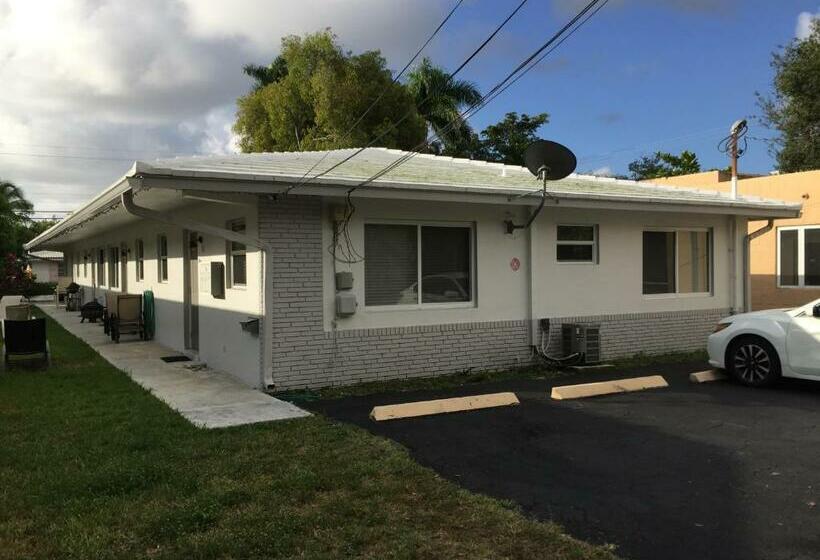 Lunasea Apt Downtown Airport Cruise