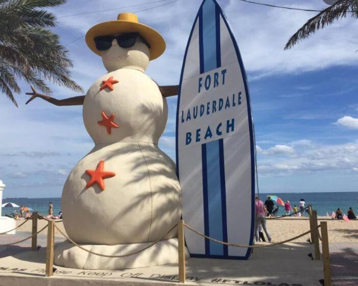 Lunasea Apt Downtown Airport Cruise