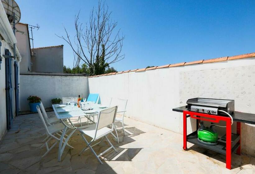 Maison Confortable A Deux Pas Du Village