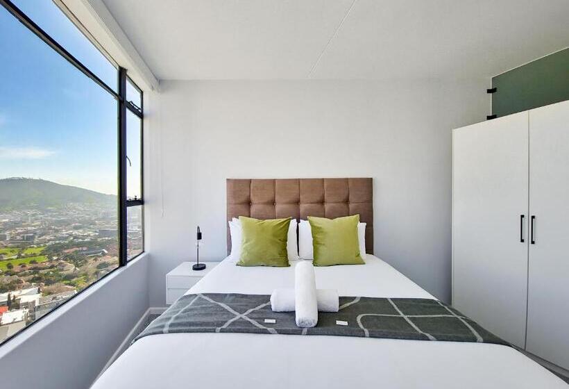 Apartment Situated On The Slope Of Table Mountain!