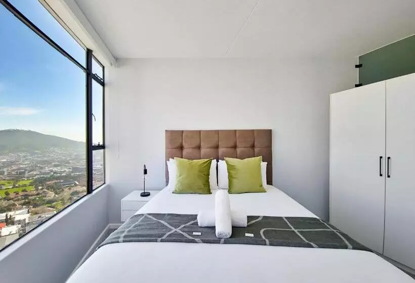 Apartment Situated On The Slope Of Table Mountain!