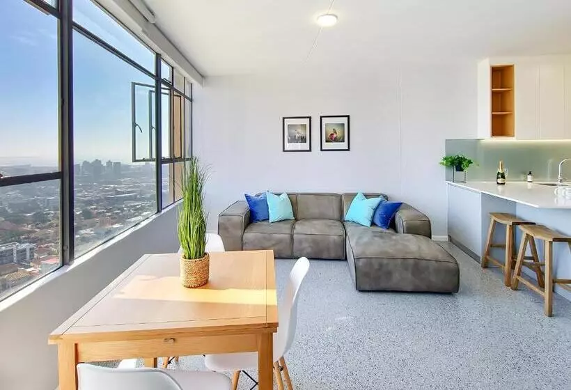 Apartment Situated On The Slope Of Table Mountain!