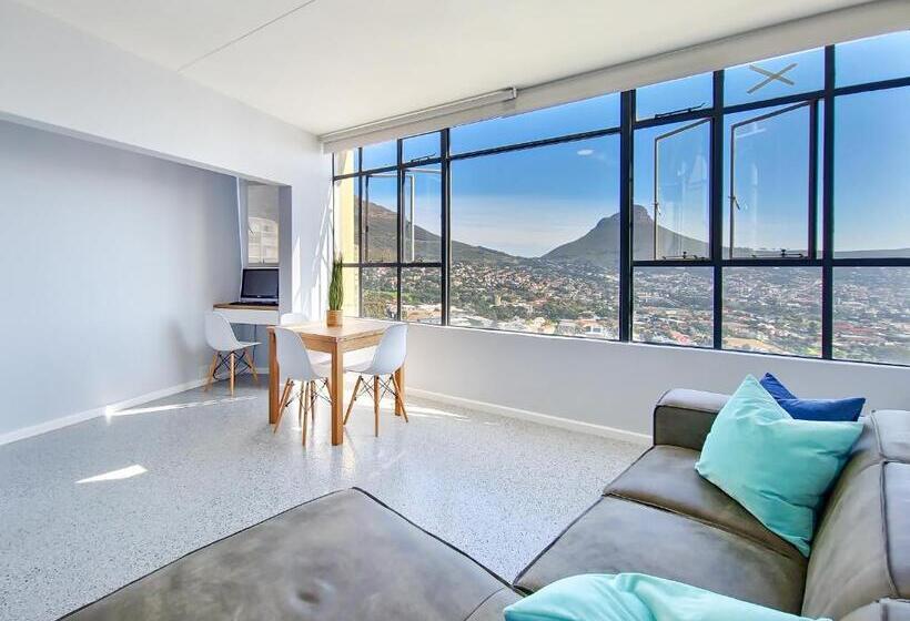Apartment Situated On The Slope Of Table Mountain!
