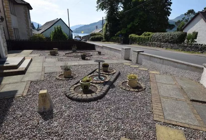 Ridgeview Villa   Partial Loch View