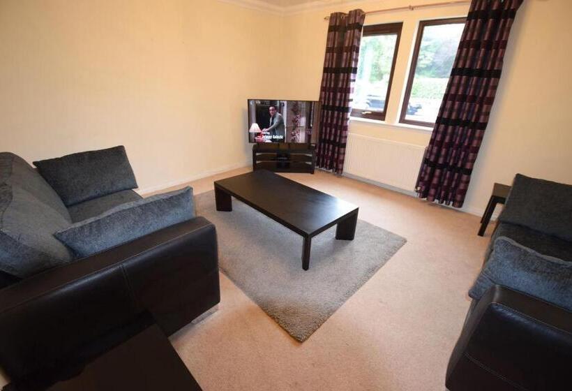 Ridgeview Villa Partial Loch View