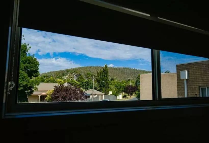 Splendour On Sackville