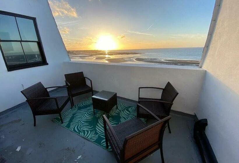 Balcony View Sunsets On Margate Seafront