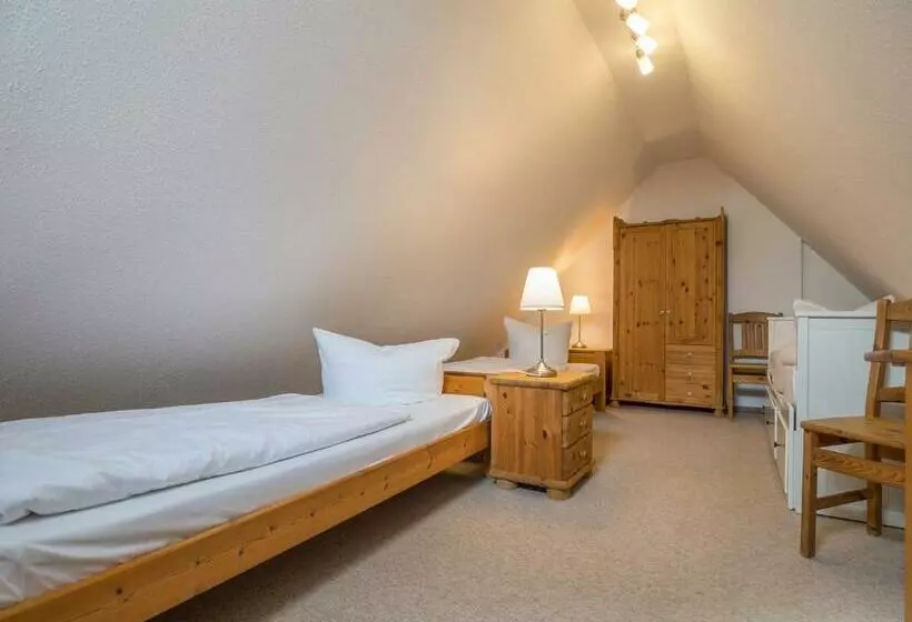 Kapitänshaus Kittler   Sehnsucht   Fewo 1og   Dg