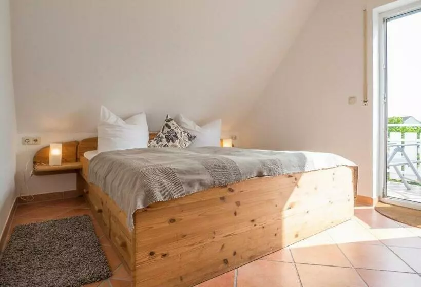 Kapitänshaus Kittler   Sehnsucht   Fewo 1og   Dg