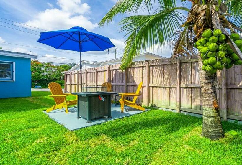 Spacious 4brs Home, Relax Backyard Close To Casino