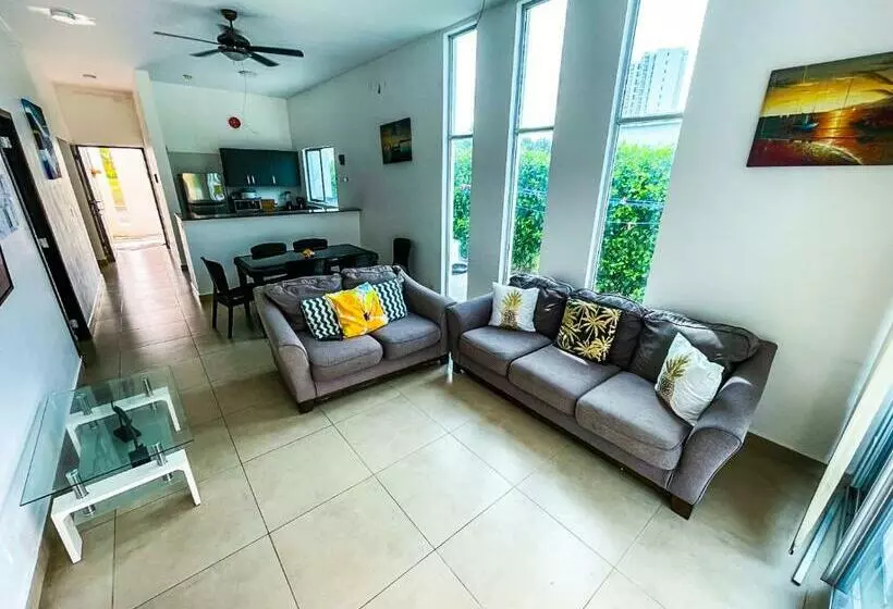 Villa Luxe Playa Blanca Tourism