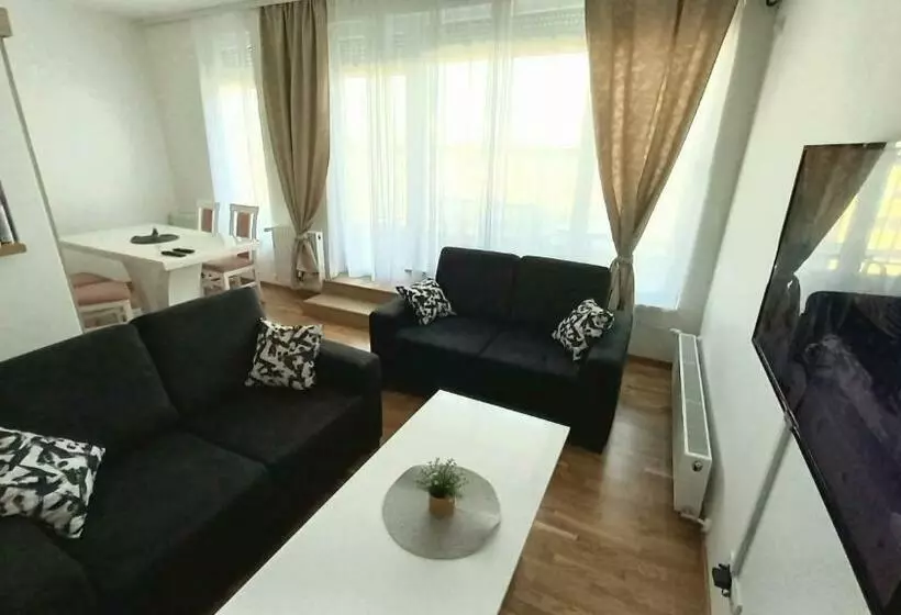 Penthouse Danube Exclusive, Parking, 90m2, Wifi