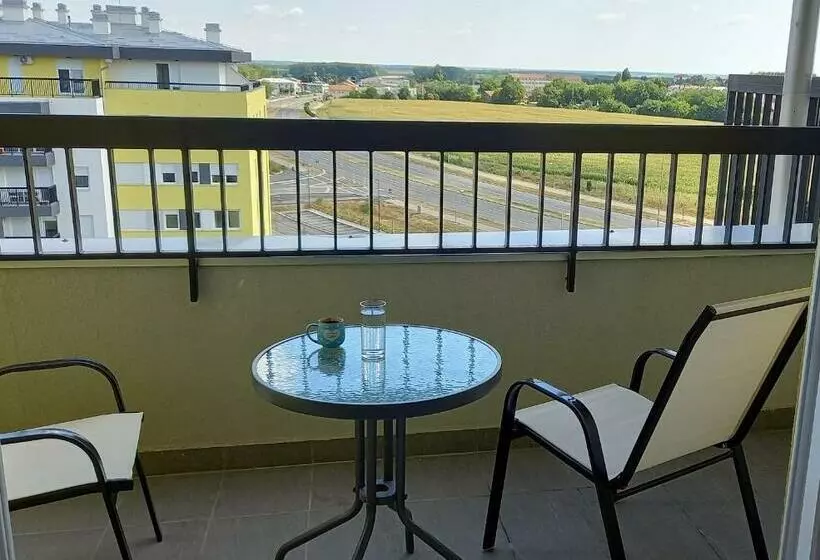 Penthouse Danube Exclusive, Parking, 90m2, Wifi