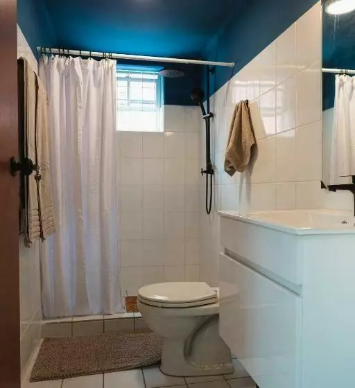 Great 2bdrm App In Downtown Otrobanda With Free Parking On Premises