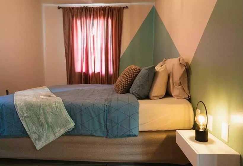 Great 2bdrm App In Downtown Otrobanda With Free Parking On Premises