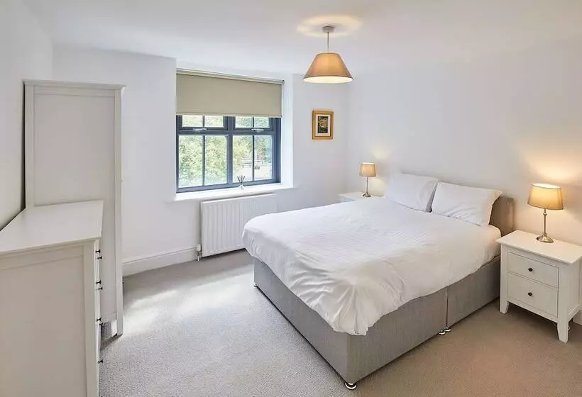 Host & Stay   The Duck Pond