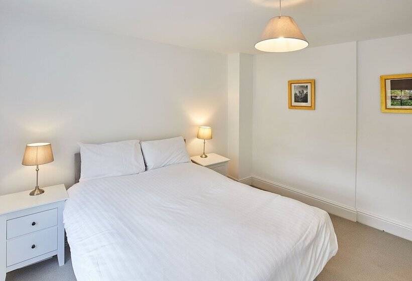 Host & Stay   The Duck Pond