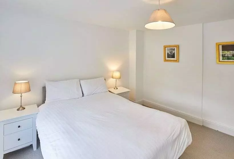 Host & Stay   The Duck Pond