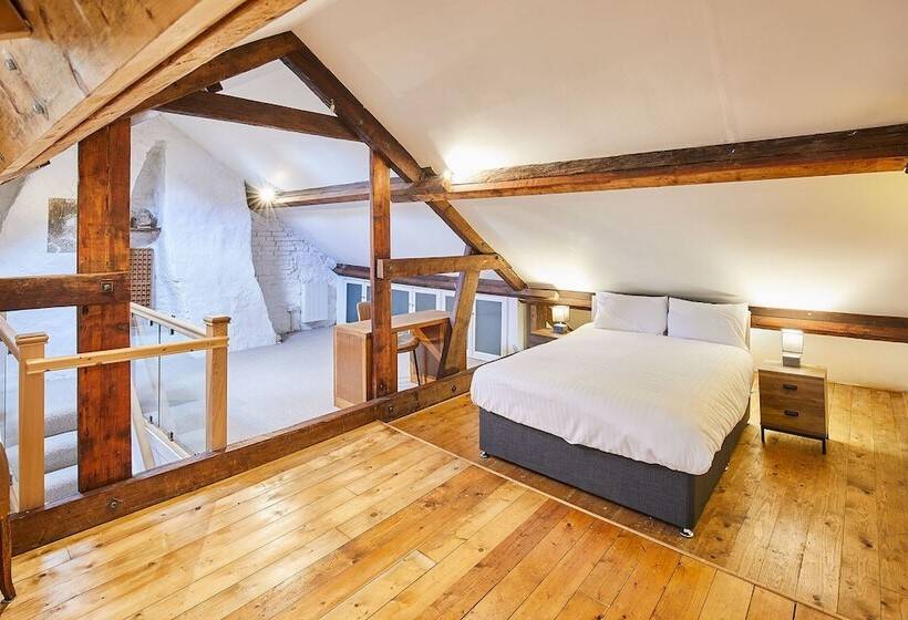 Host & Stay   The Duck Pond