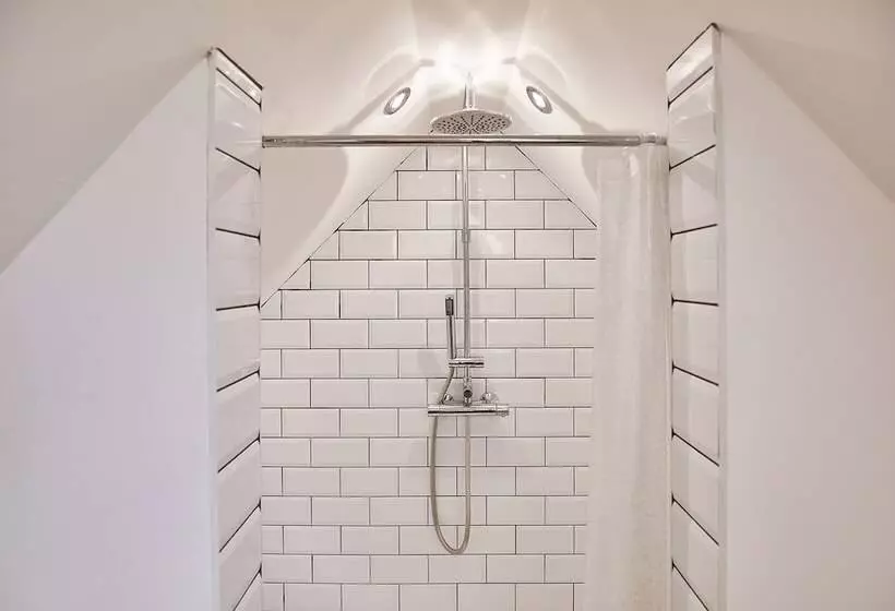 Host & Stay   The Duck Pond