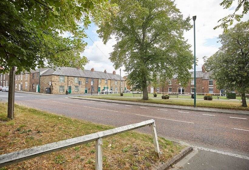 Host & Stay   The Duck Pond